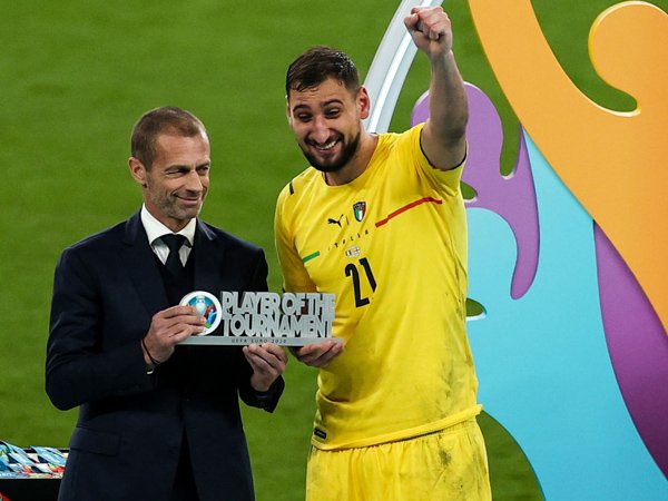 Tin HOT bóng đá 12/7: Donarumma là cầu thủ xuất sắc nhất Euro 2020
