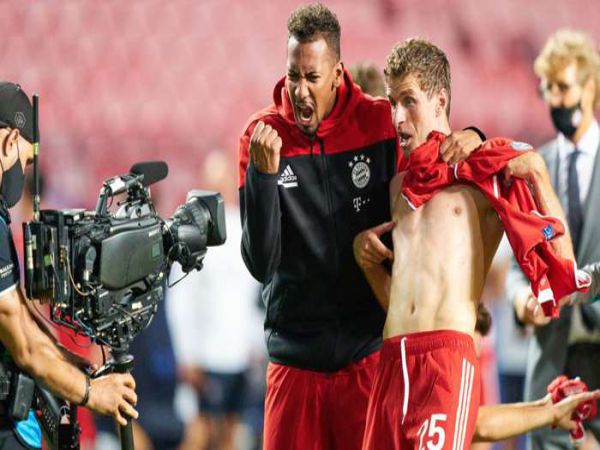Tin bóng đá chiều 9/12: Muller đi vào lịch sử bóng đá Đức