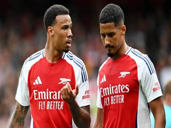 Arsenal có hàng thủ ổn định mùa này